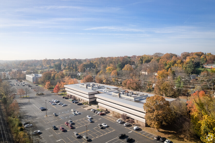 700 Kinderkamack Rd, Oradell, NJ en alquiler - Vista aérea - Imagen 2 de 12