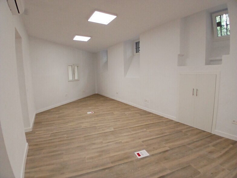 Oficina en Madrid, Madrid en alquiler - Foto del edificio - Imagen 1 de 9