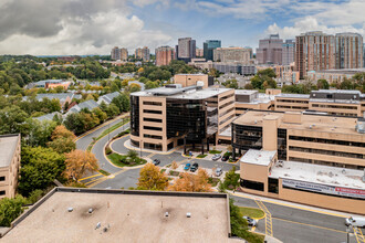 1850 Town Center, Reston, VA - VISTA AÉREA  vista de mapa