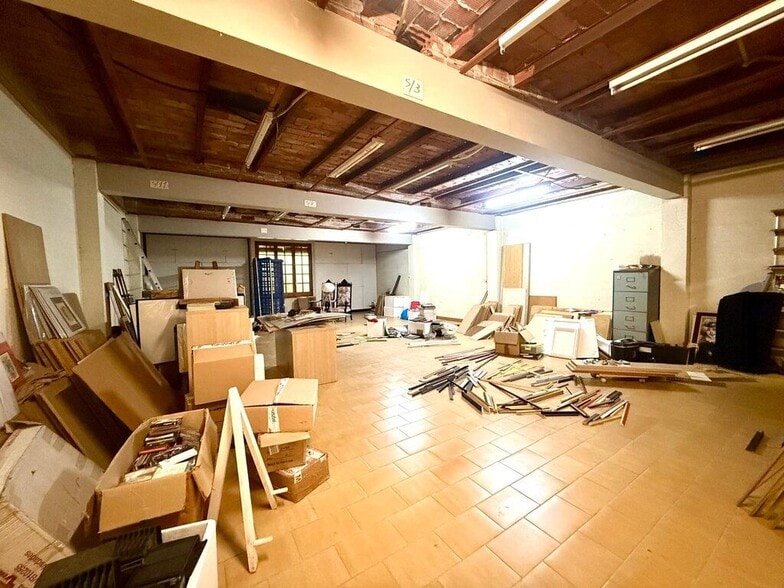 View Photo