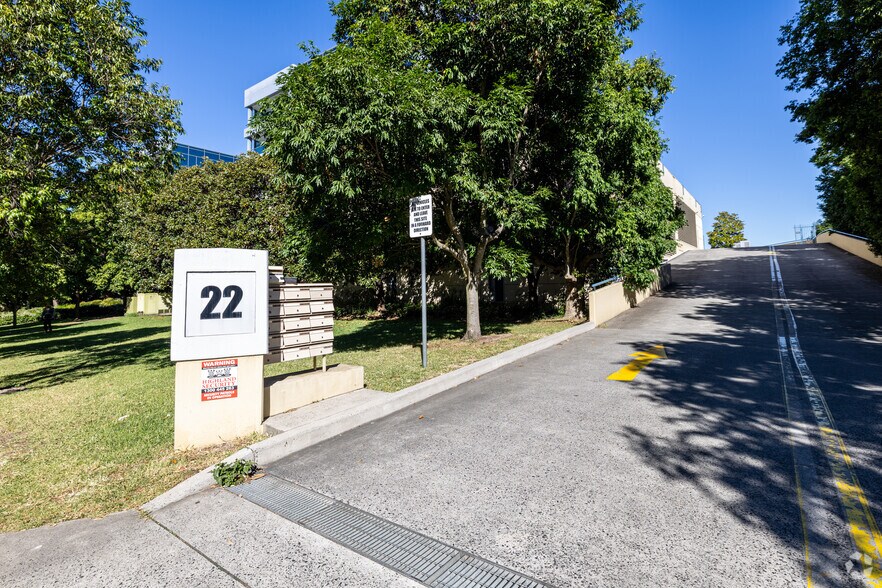 20 Lexington Dr, Bella Vista en alquiler - Foto del edificio - Imagen 2 de 8