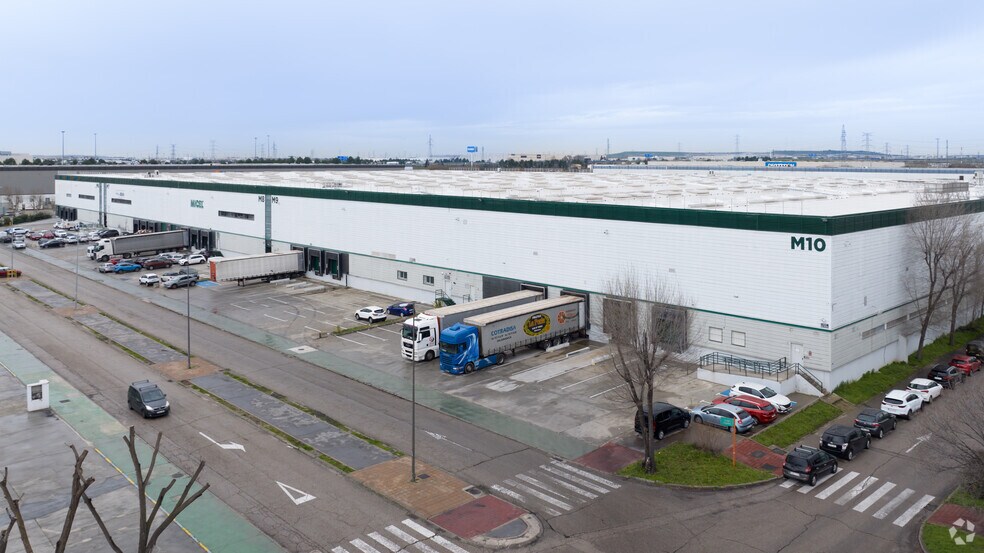 Calle Río Zújar, 1, Getafe, Madrid en alquiler - Foto del edificio - Imagen 3 de 6