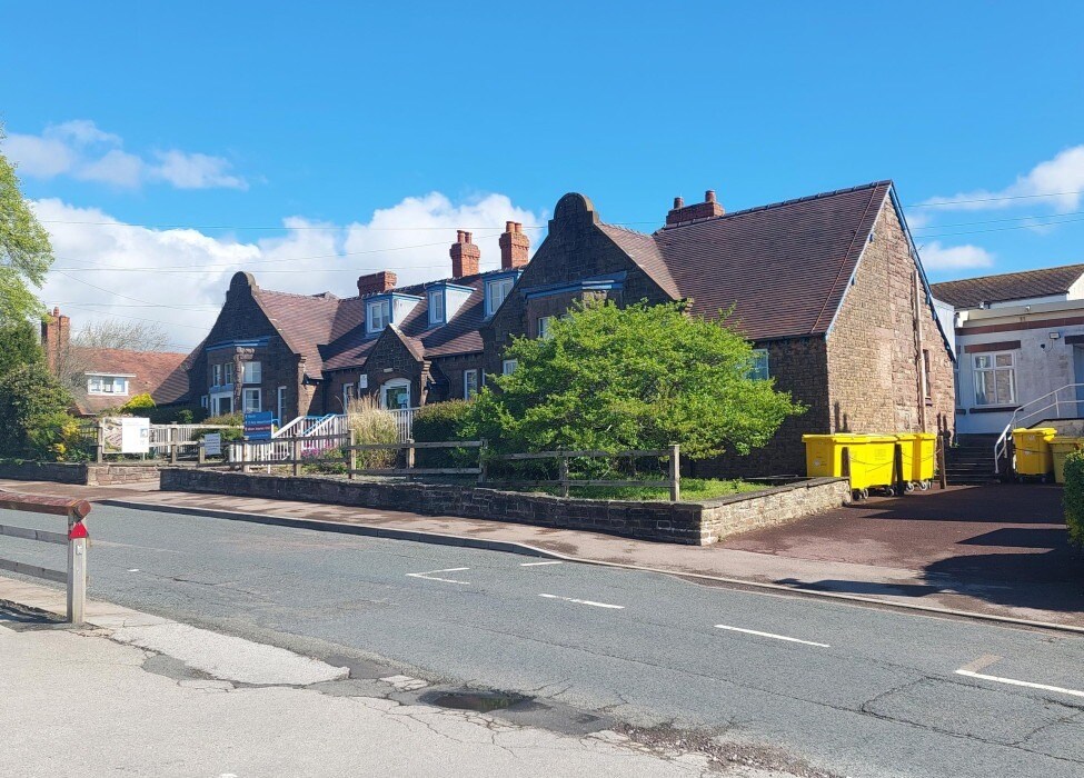 27 Grove Rd, Lydney en venta Foto principal- Imagen 1 de 2