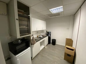 2-4 Rue Colonel Chambonnet, Bron en alquiler Foto del edificio- Imagen 2 de 6