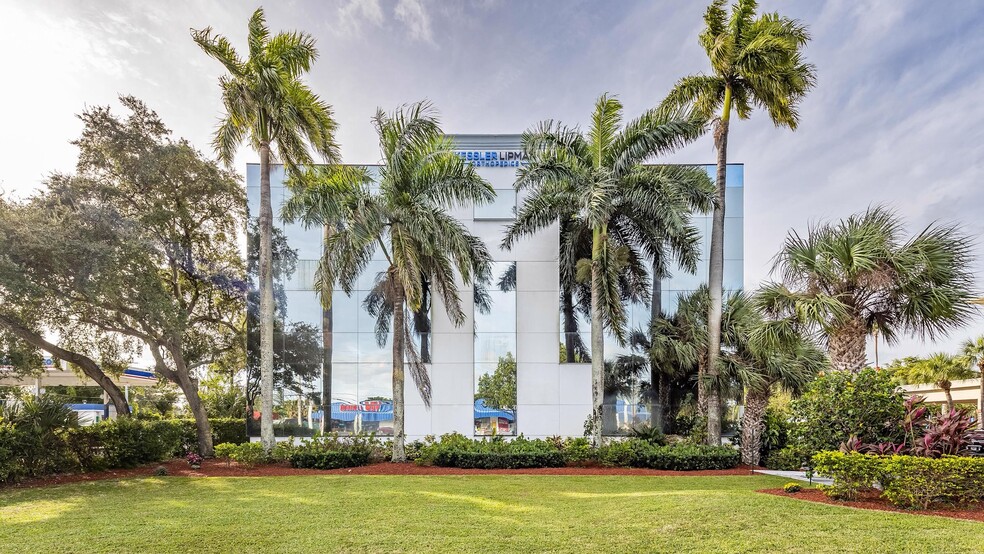 800 E Cypress Creek Rd, Fort Lauderdale, FL en alquiler - Foto del edificio - Imagen 2 de 3