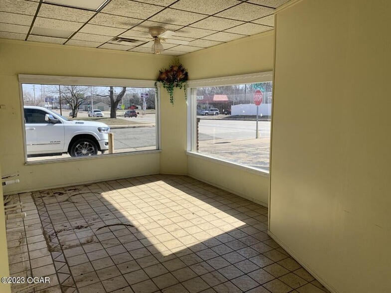 1201 W 7th St, Joplin, MO en venta - Foto del edificio - Imagen 2 de 3