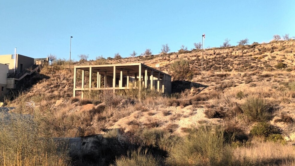 Calle Charinas, 24, La Zubia, Granada en venta - Foto de la construcción - Imagen 2 de 8