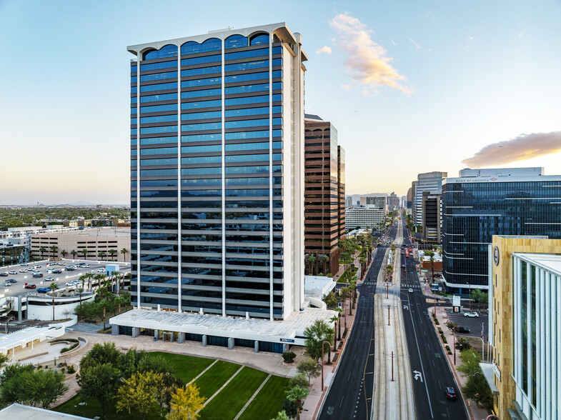 3003 N Central Ave, Phoenix, AZ en venta - Foto del edificio - Imagen 1 de 48