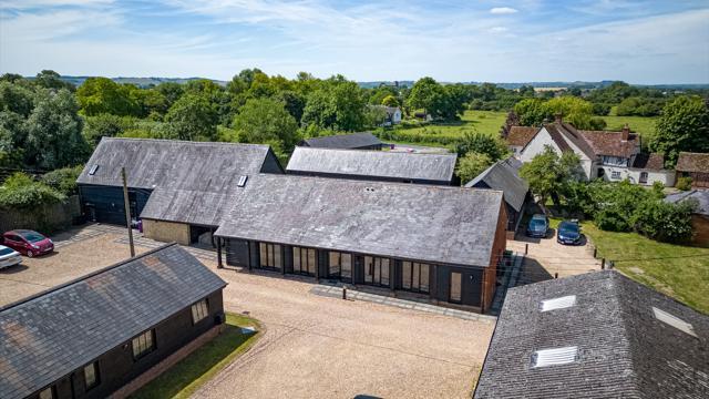 Meppershall Rd, Hitchin en venta Foto del edificio- Imagen 1 de 7