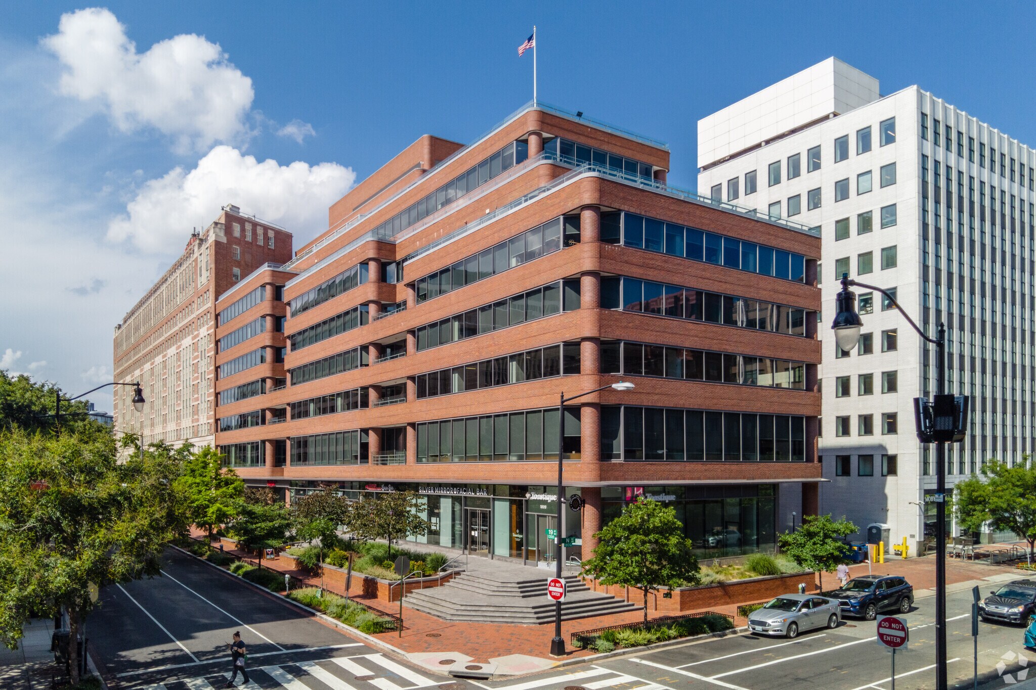 1330 Connecticut Ave NW, Washington, DC en alquiler Foto del edificio- Imagen 1 de 14