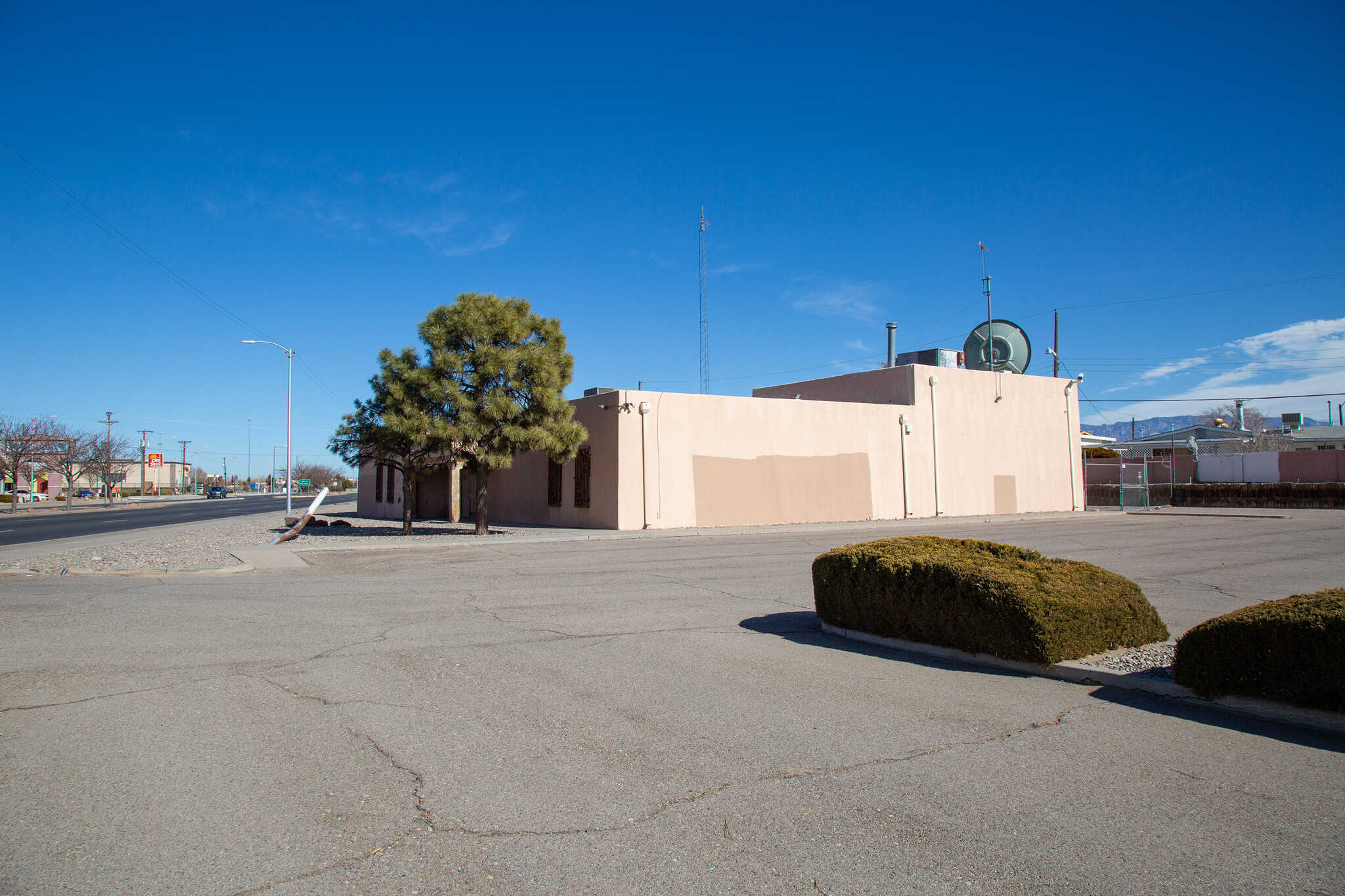 1510 Coors Blvd NW, Albuquerque, NM en venta Foto del edificio- Imagen 1 de 11