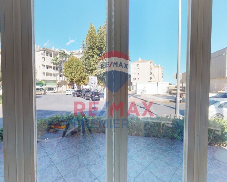 Local en L'Alfàs del Pi, Alicante en venta - Vestíbulo - Imagen 2 de 25