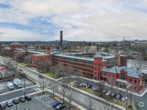 221-257 Crescent St, Waltham, MA - vista aérea  vista de mapa