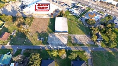 870 Center St, Bridge City, TX - VISTA AÉREA  vista de mapa - Image1