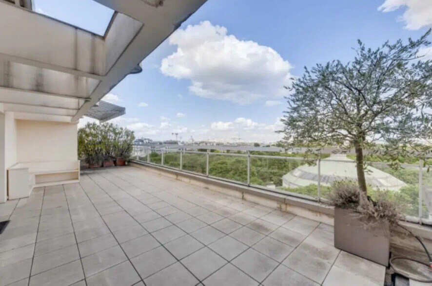 35 Avenue Franklin D. Roosevelt, Paris en alquiler - Foto del edificio - Imagen 2 de 25