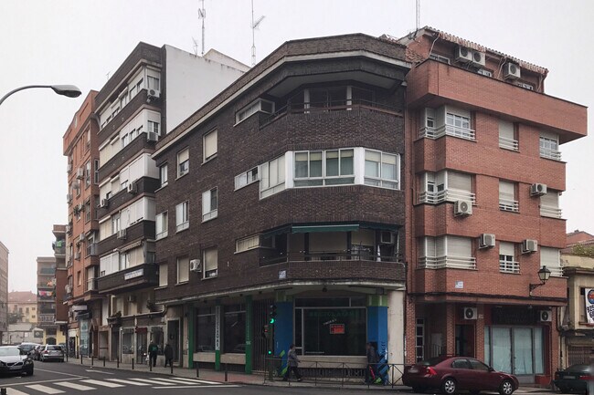 Más detalles de Calle Portiña del Salvador, 2, Talavera de la Reina - Edificio residencial​ en venta