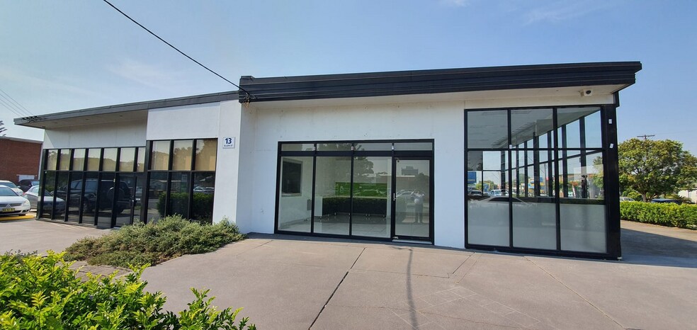9-15 Ellen St, Wollongong en alquiler - Foto del edificio - Imagen 2 de 2