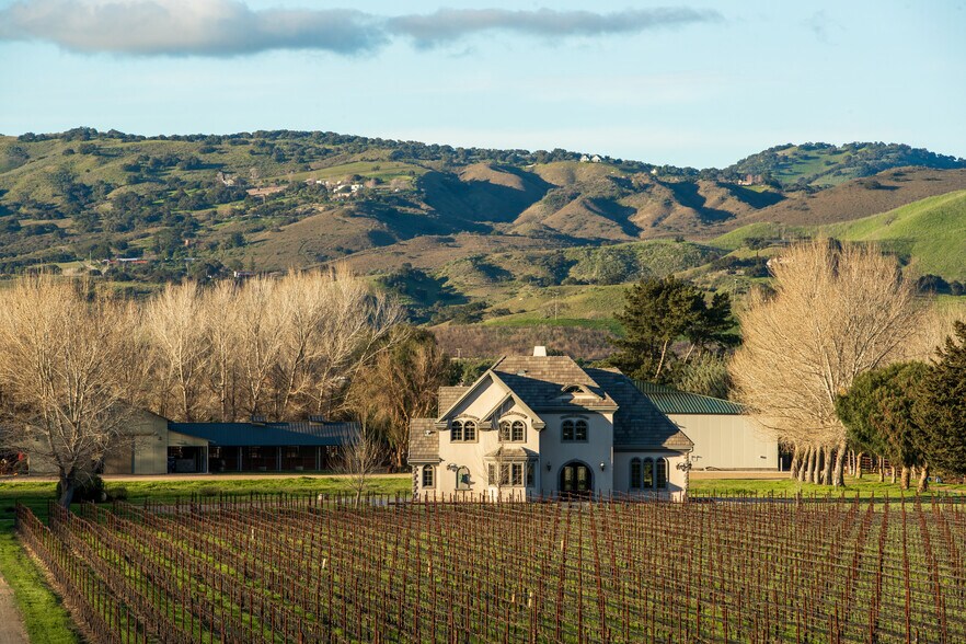 8699 Santa Rosa r, Buellton, CA en venta - Foto del edificio - Imagen 1 de 14