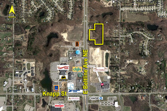 2300 E Beltline Ave NE, Grand Rapids, MI - VISTA AÉREA  vista de mapa - Image1