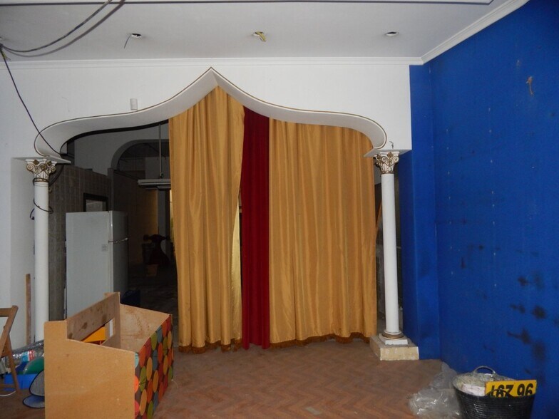 Local en Ontinyent, Valencia en alquiler - Foto del edificio - Imagen 2 de 9