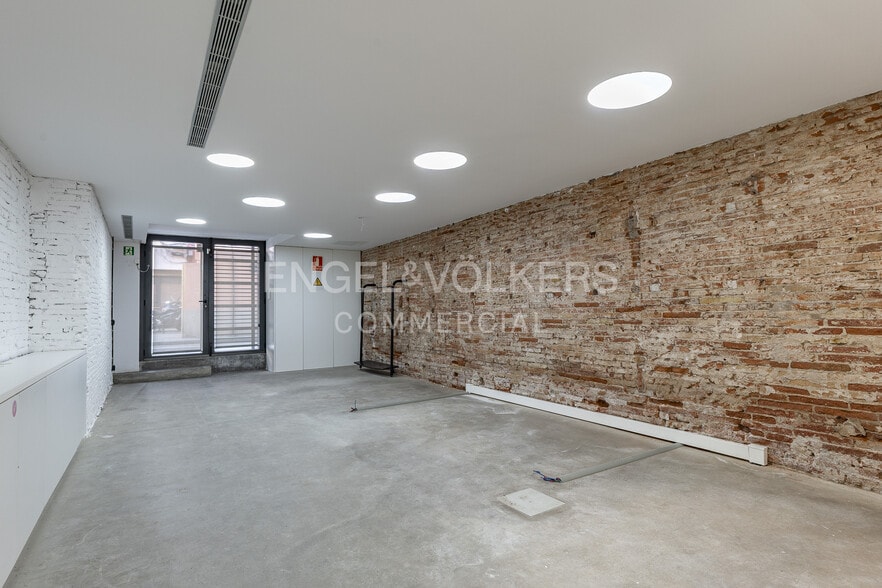 Edificio residencial en Barcelona, Barcelona en venta - Foto del interior - Imagen 2 de 9