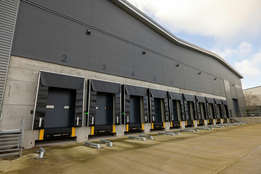 Acornfield Rd, Liverpool en alquiler - Foto del edificio - Imagen 3 de 8