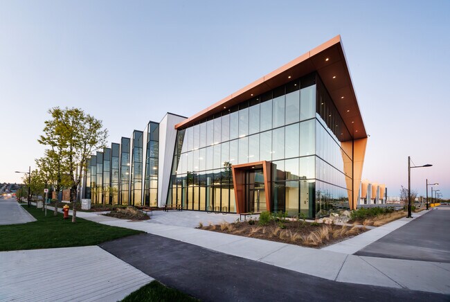 Más detalles de 7 King Edward St, Coquitlam, BC - Nave en venta