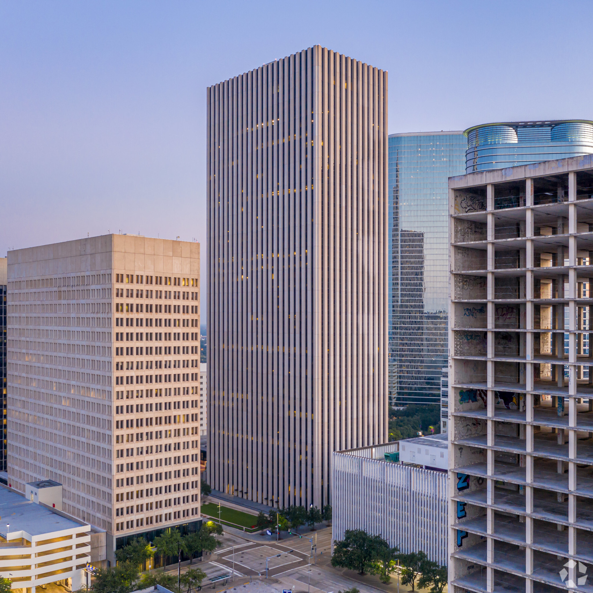 601 Jefferson St, Houston, TX en alquiler Foto del edificio- Imagen 1 de 34