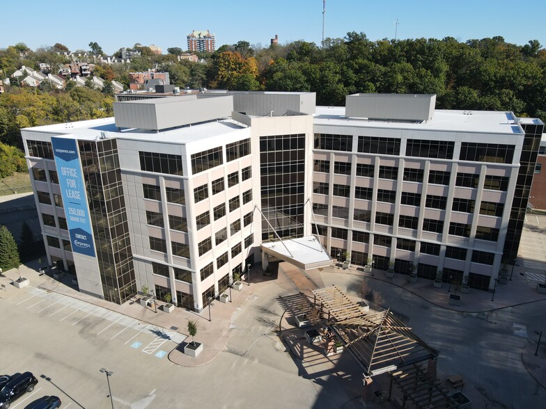 640 Eden Park Dr, Cincinnati, OH en alquiler - Foto del edificio - Imagen 1 de 13