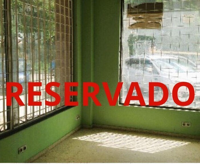 Local en Gelves en venta - Foto del interior - Imagen 2 de 11