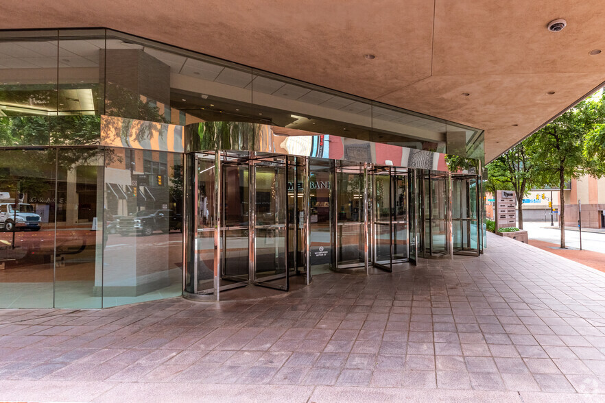 777 Main St, Fort Worth, TX en alquiler - Foto del edificio - Imagen 3 de 5