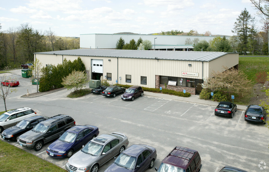 100 Commercial Blvd, Torrington, CT en alquiler - Foto del edificio - Imagen 2 de 5