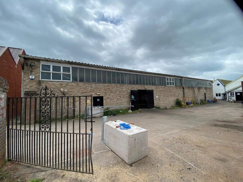 Weavers Ln, Sudbury en venta - Foto del edificio - Imagen 2 de 3