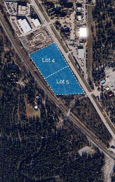 300-302 Bow Valley Trl, Canmore, AB en venta - Vista aérea - Imagen 1 de 1