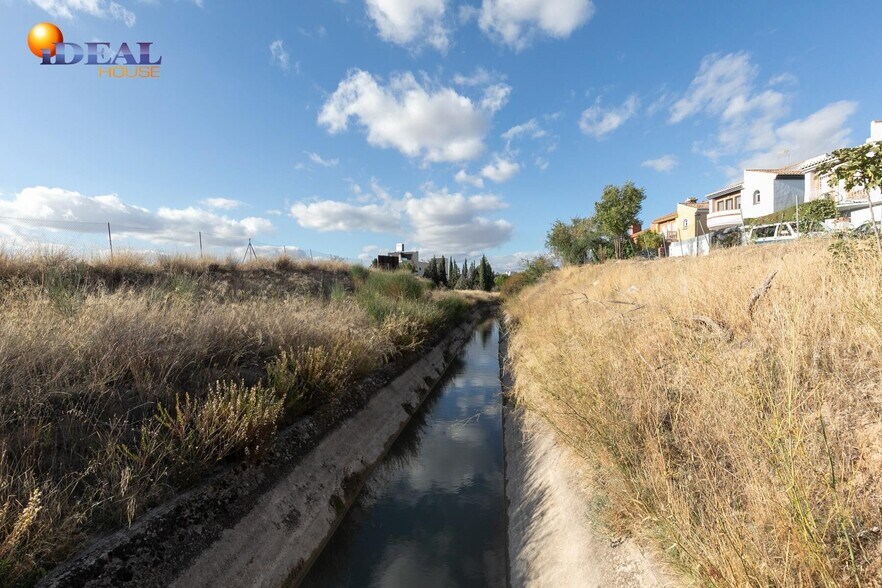 Calle los Juncos, Albolote, Granada en venta - Foto del edificio - Imagen 2 de 29