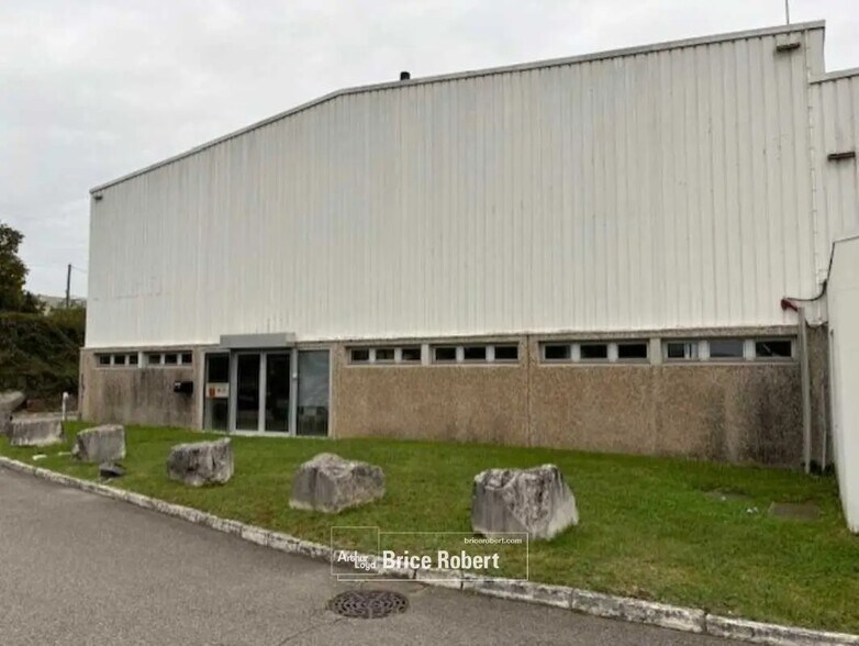 Flex en Miribel en alquiler - Foto del edificio - Imagen 1 de 6