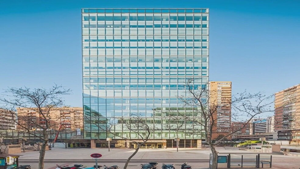 Calle Rosario Pino, 14 - 16, Madrid, Madrid en alquiler - Vídeo de anuncio comercial - Imagen 2 de 11