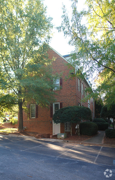 1081 Cambridge Sq, Alpharetta, GA en alquiler - Foto del edificio - Imagen 2 de 8