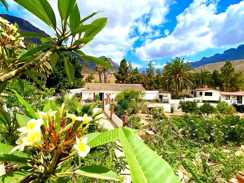 Hotel y hospedaje en San Bartolomé de Tirajana, Las Palmas en venta - Foto principal - Imagen 1 de 8