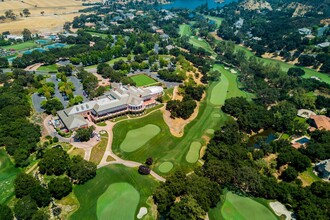 500 Lower Lake, Westlake Village, CA - VISTA AÉREA  vista de mapa