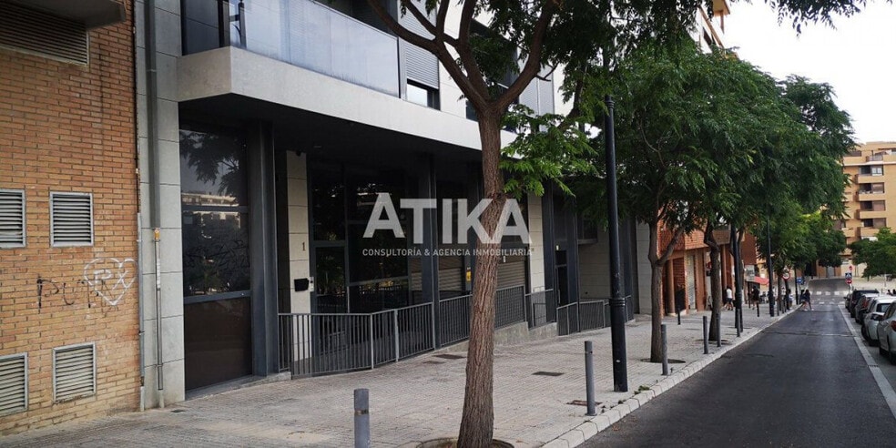 Local en Ontinyent, Valencia en alquiler - Foto del edificio - Imagen 1 de 18