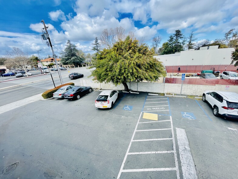 1550 S Winchester Blvd, Campbell, CA en alquiler - Foto del edificio - Imagen 2 de 13