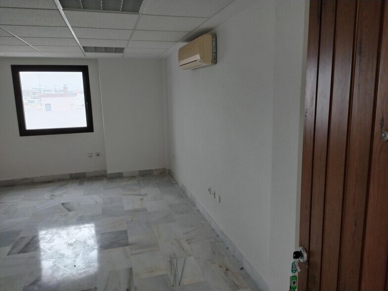 Oficina en Algeciras, Cádiz en venta - Foto del interior - Imagen 3 de 6