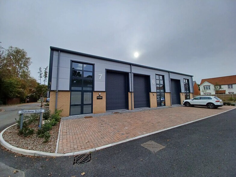 Oakdene Dr, Three Legged Cross en alquiler - Foto principal - Imagen 1 de 9