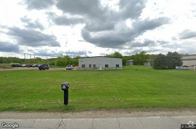 3751 Scenic Rd, Slinger, WI en venta - Foto del edificio - Imagen 2 de 3