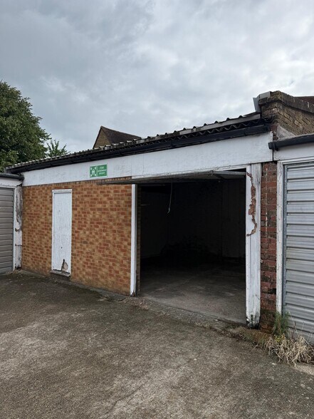 37 Park Rd, Bromley en alquiler - Foto del edificio - Imagen 2 de 2