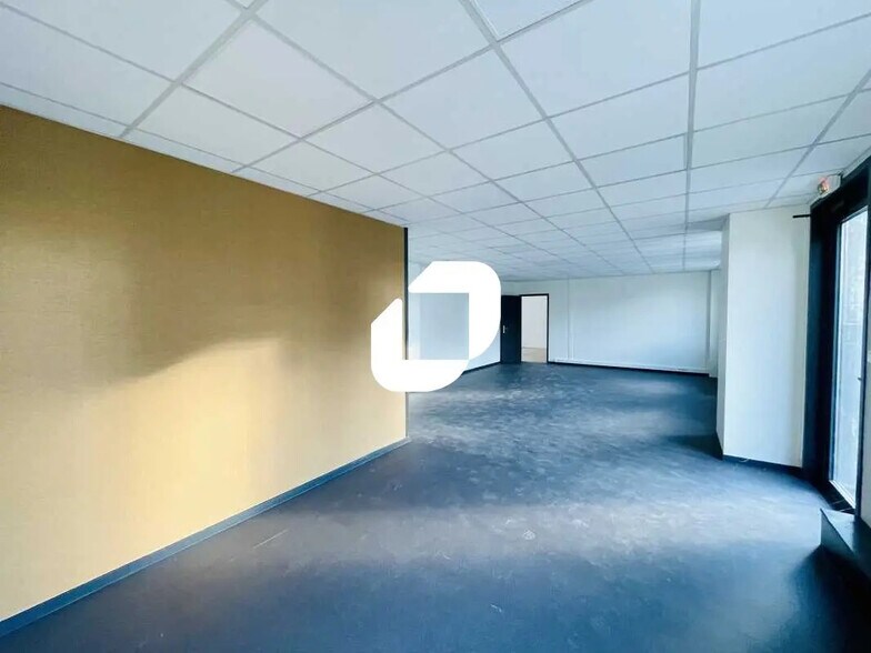 11-13 Chemin De L'Industrie, Dardilly en alquiler - Foto del edificio - Imagen 2 de 16