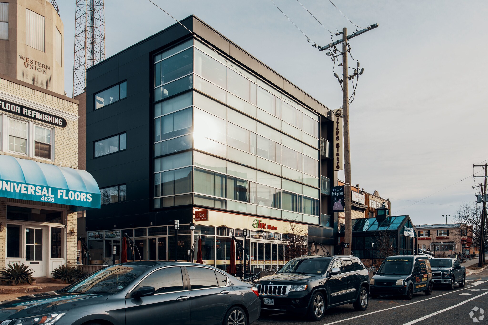 4619 41st St NW, Washington, DC en venta Foto del edificio- Imagen 1 de 10