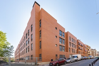 Más detalles de Calle de Joaquín Turina, Madrid - Edificio residencial​ en venta