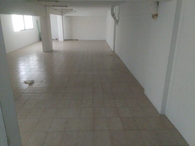 Local en Cáceres, Cáceres en alquiler - Foto del edificio - Imagen 3 de 7